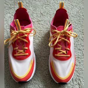 Nike Air Max Dia SE White Laser Fuchsia Topaz Gold (Women’s)